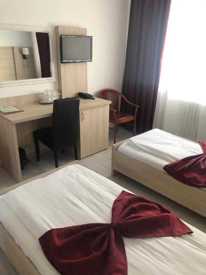 Hotel Bulevard Prestige Slatina  Extérieur photo